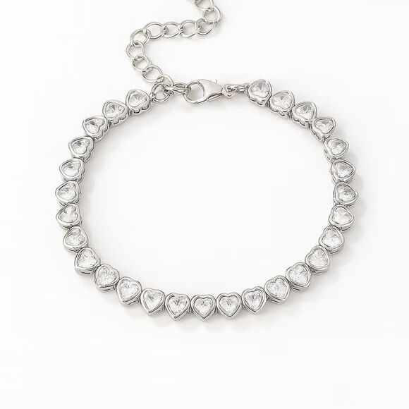 Elegant Silver Heart Bracelet Q141 - Picture 1 of 6